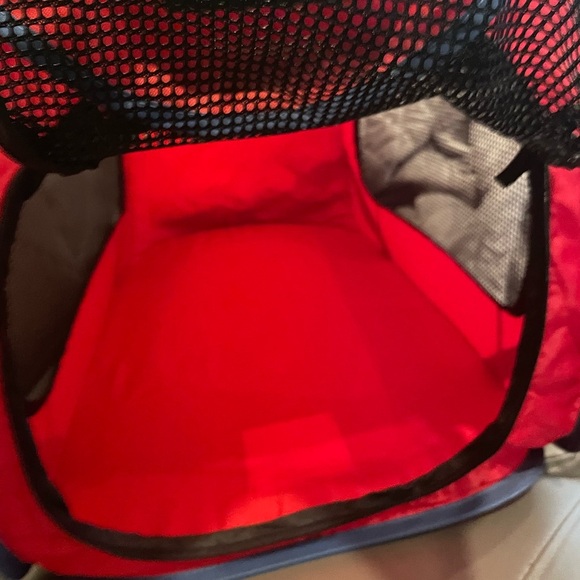 New with out Tags - Boots & Barkley Sporty Pop Open Dog Kennel - Small - Picture 9 of 10